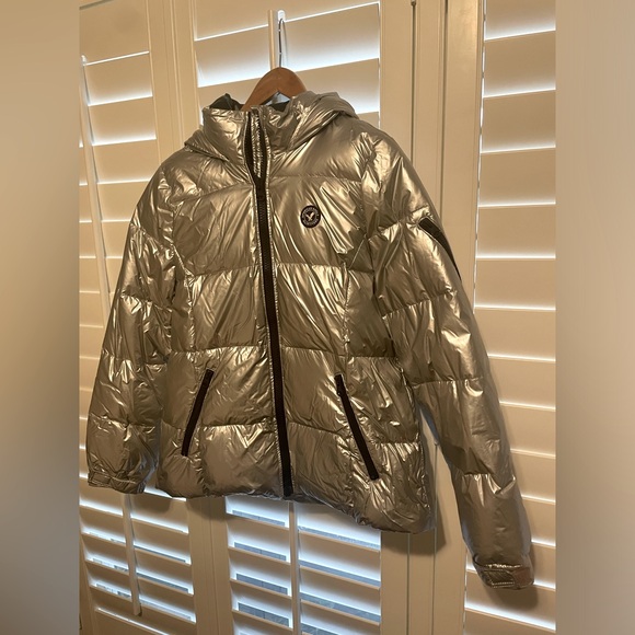 American Eagle Outfitters Jackets & Blazers - American Eagle puffer jacket, size large